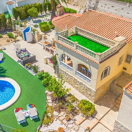 Sabine - Plusholidays * 卡尔佩