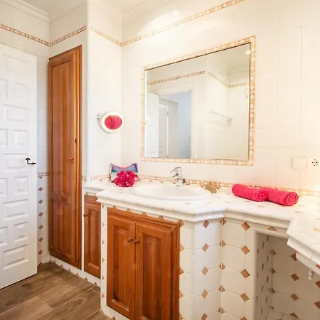 Sabine - Plusholidays * 卡尔佩