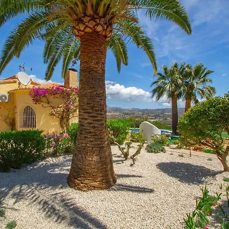 Sabine - Plusholidays 卡尔佩