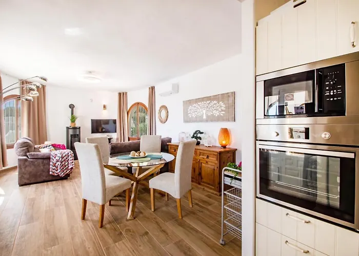 Sabine - Plusholidays Villa *